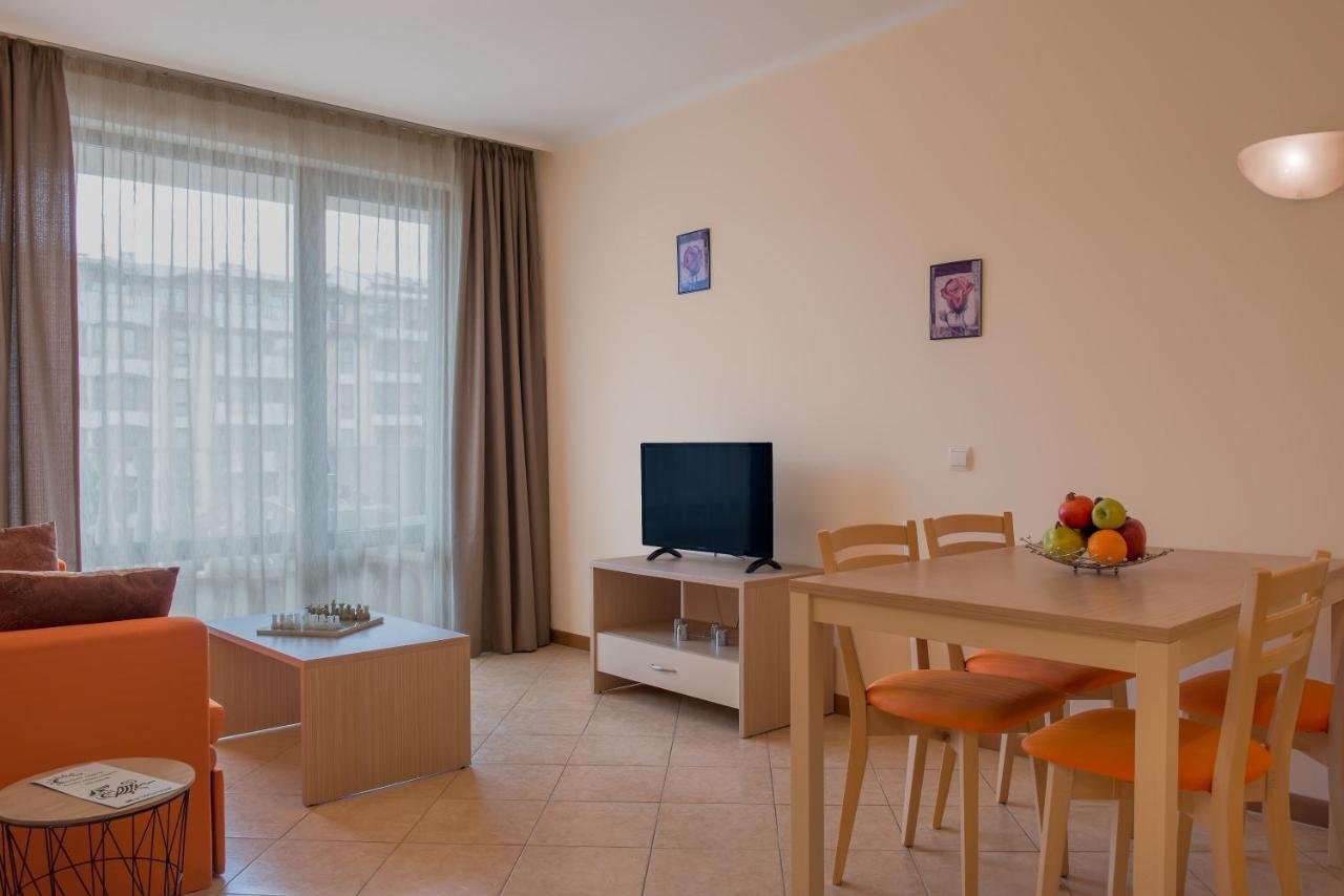 Royal Sun Apartments Солнечный берег Экстерьер фото