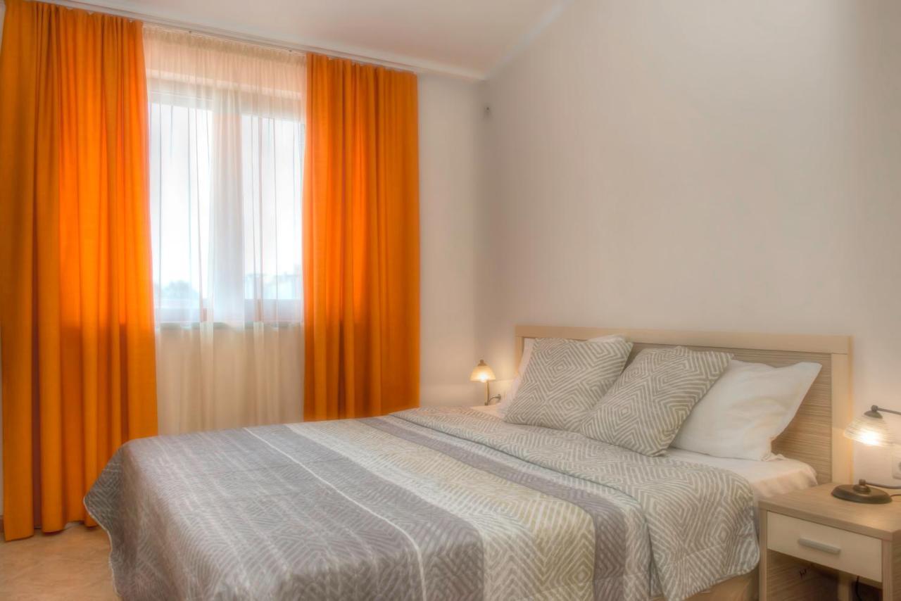 Royal Sun Apartments Солнечный берег Экстерьер фото
