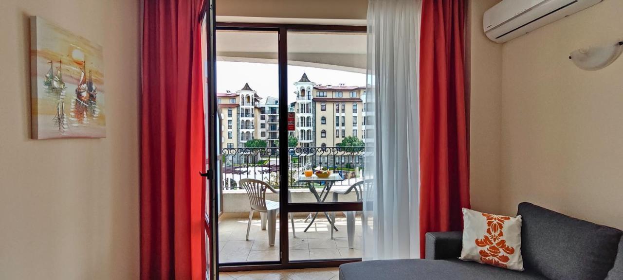 Royal Sun Apartments Солнечный берег Экстерьер фото